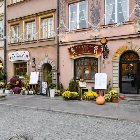 Old Town P&o Serviced